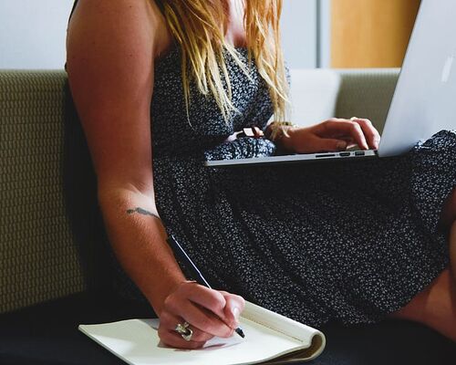entrepreneur-startup-start-up-woman